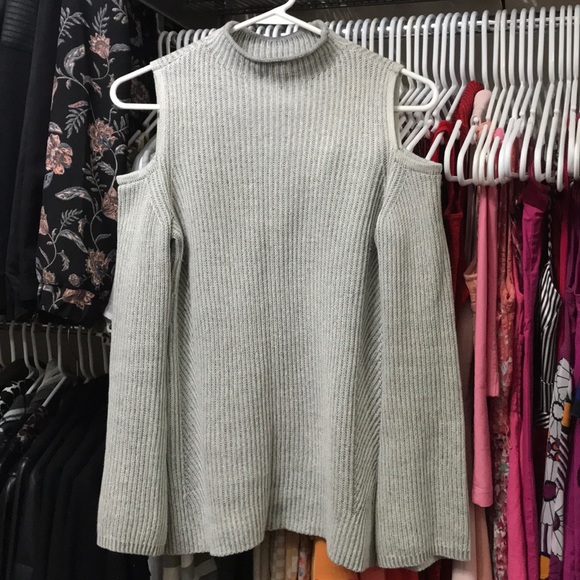 Open Shoulder Sweater - Picture 1 of 6